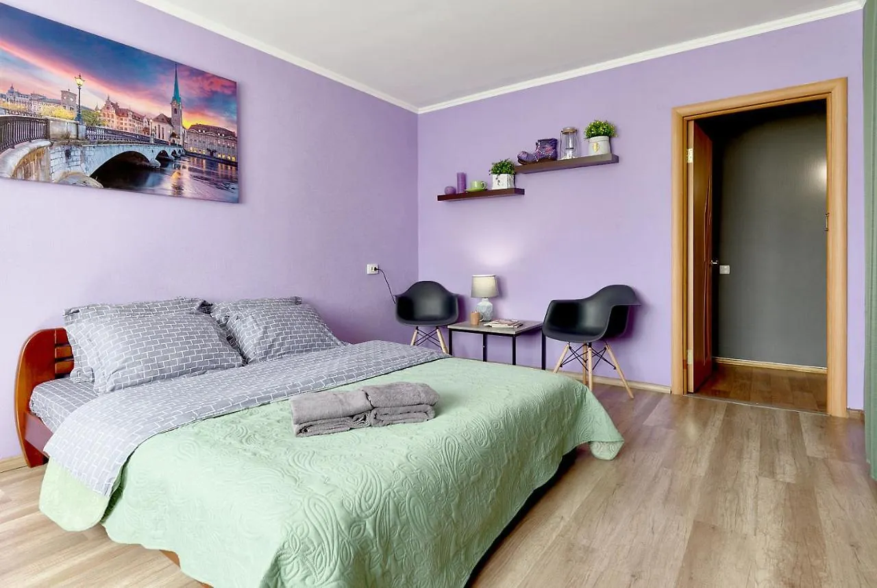 Apartman Две Больших Спальни - Улица Бассейная 11 Метро Дворец Спорта Напротив Тц Гулливер Улица Крещатик 1 Минута Kijev